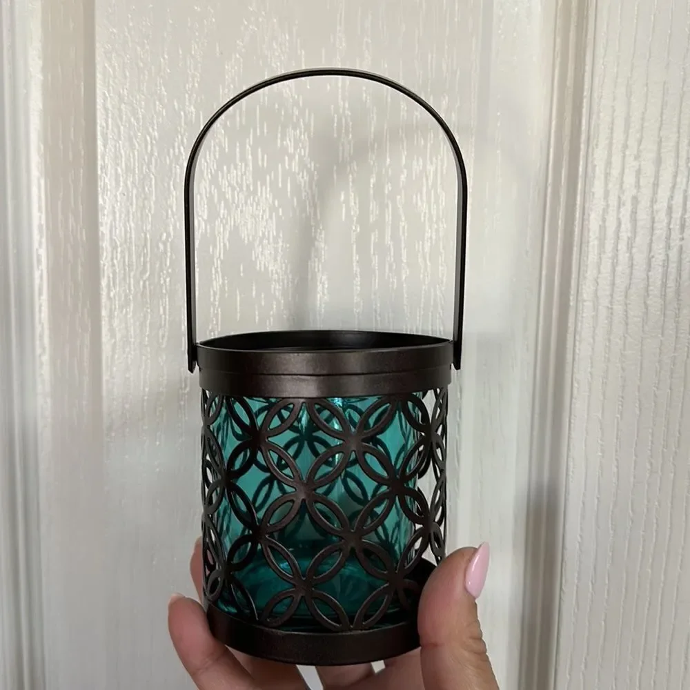1 Island Inspiration Mini Lantern one unit NWOT - Picture 4 of 8